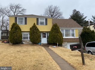 807 Densmore Rd, Philadelphia, PA 19116