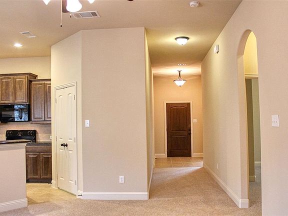 3rd image of 1406 Thibodaux Dr