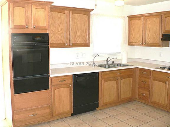 5th image of 7204 Pinedale Ave