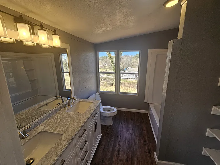 3918 Conley Ln — Photo 8