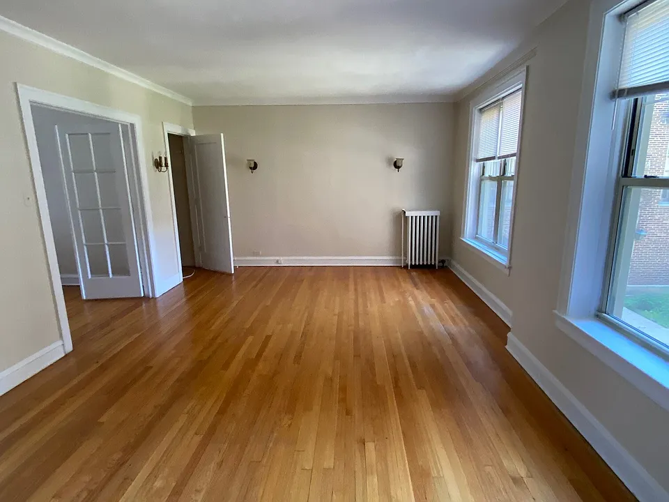 909 Elmwood Ave #2