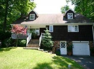 81 E Shore Trl, Sparta, NJ 07871