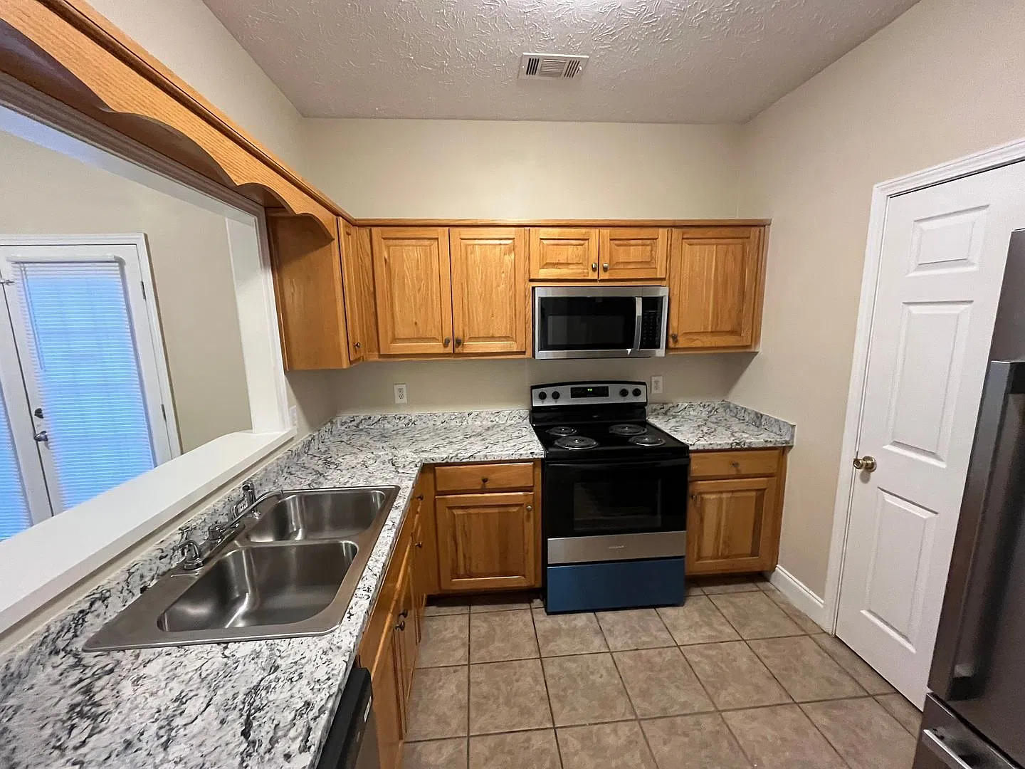 Buena Vista Road - 1346 — Photo 4