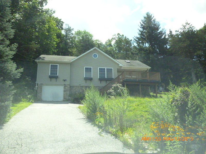 1st image of 14 Forest Trl