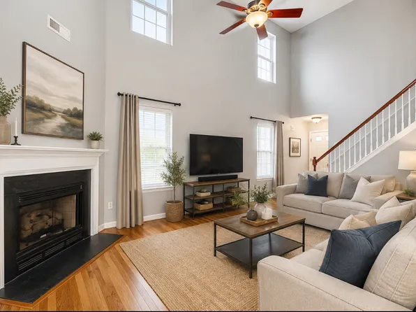 9129 Colony Village Ln, Raleigh, NC 27617
