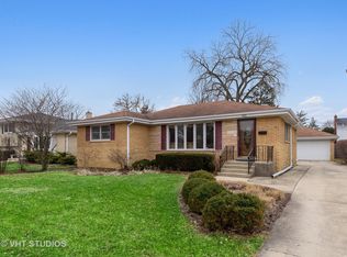 440 S Gibbons Ave, Arlington Heights, IL 60004