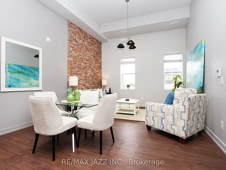 14 1/2 King St E #309 — Photo 10