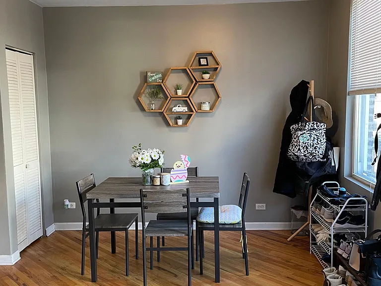 733 N Noble St #3R — Photo 6