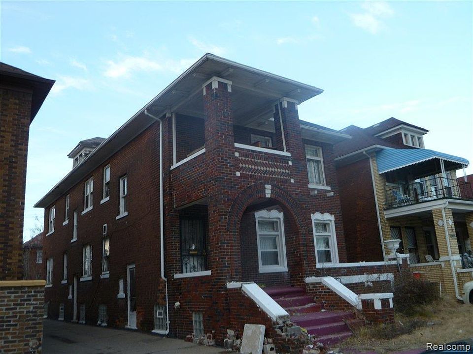 2nd image of 3282 Tuxedo St