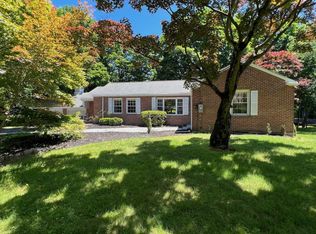 839 Stillwater Rd, Stamford, CT 06902