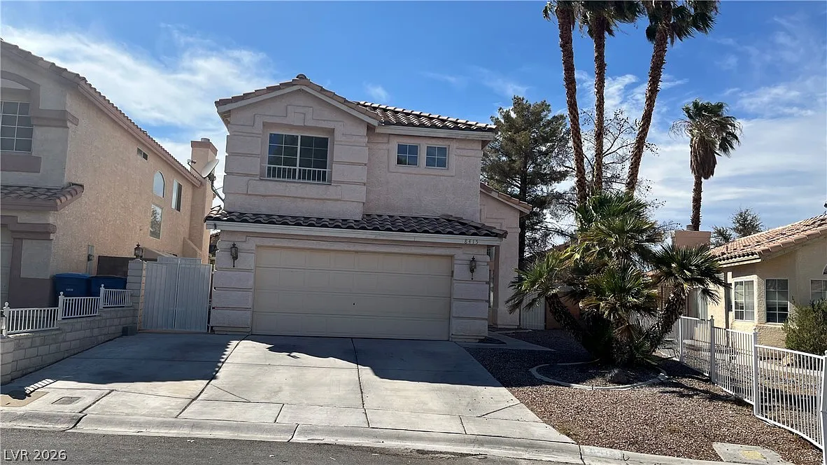 3 bed, 2.5 bath, 2034 sqft, $1,999 — Photo 1