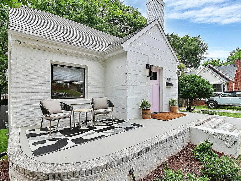 1824 Merriman Ave — Photo 2
