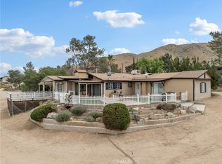 15155 Apache Rd, Apple Valley, CA 92307