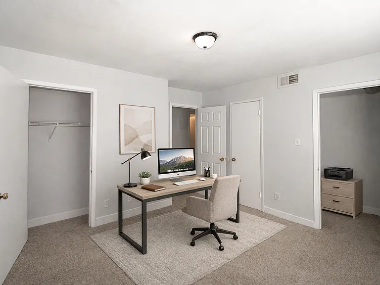 Rainview Apartments — Photo 22
