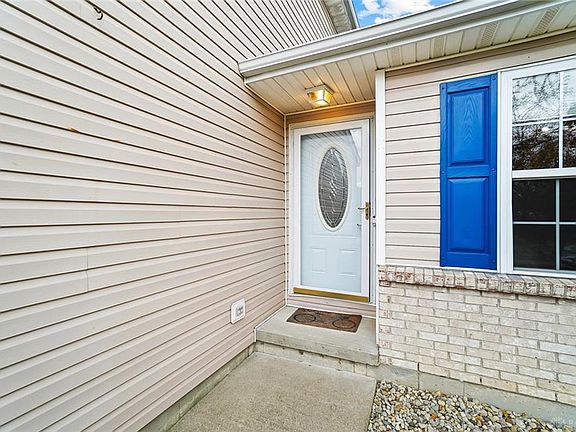 4th image of 1410 E Kearney Ln