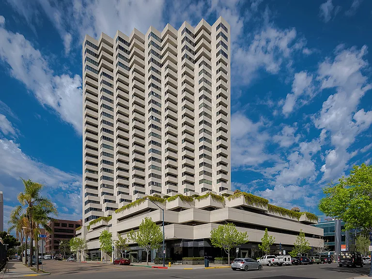 700 Front St #1308 — Photo 47