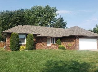 3841 S Cottage Ave, Springfield, MO 65807