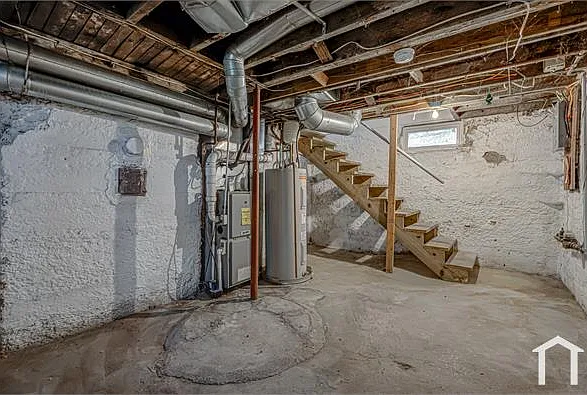 1915 Woodlawn Ave — Photo 22