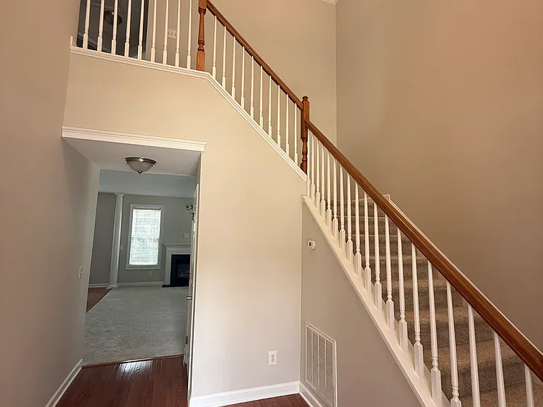 225 Stoke Hammond Ct — Photo 7