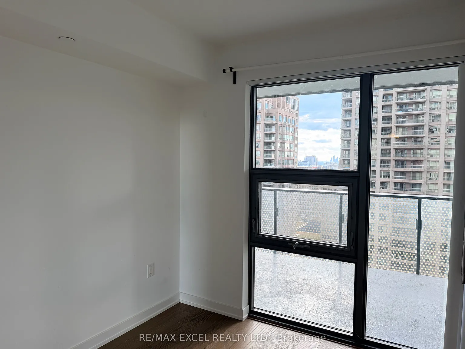 2 bed, $3,600 — Photo 4