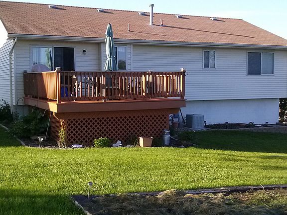 2nd image of 814 3rd Street Cir