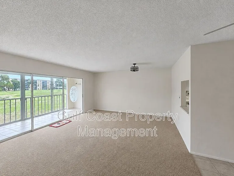 3680 Ironwood Cir #202L — Photo 3