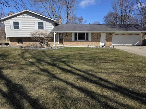 3315 Harris Ln, Bay City, MI 48706