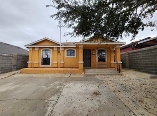 4447 Vientos Rd, Laredo, TX 78046