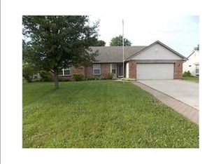 1053 Pin Oak Dr, Mooresville, IN