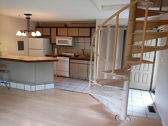 3rd image of 621 Providence Ave #6-621A