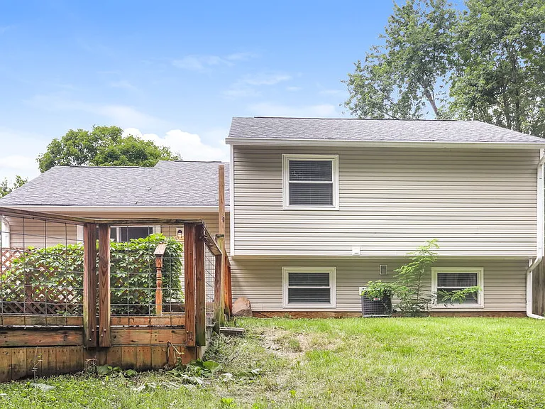 1531 Creekside Ln — Photo 18