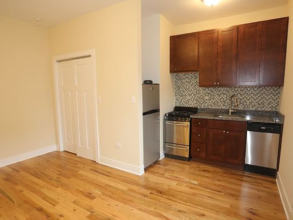 4th image of 4546 N Damen Ave APT 108
