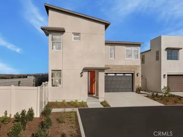 3471 E Moonstone Dr, Ontario, CA 91761