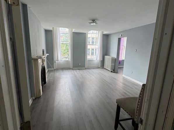 220 Lark St Unit 1