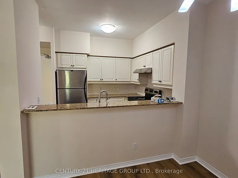 451 Rosewell Ave #202 — Photo 19
