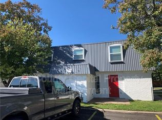 7202 Twin Crest Dr #104, Austin, TX 78752