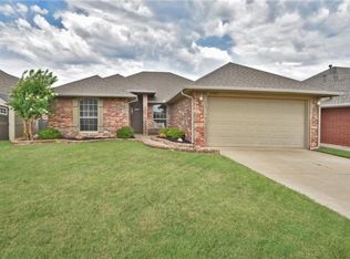 17537 Gold Dr, Edmond, OK 73012