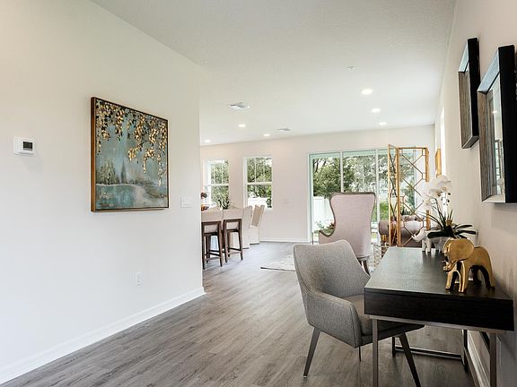 4th image of 2977 Mearshire Dr