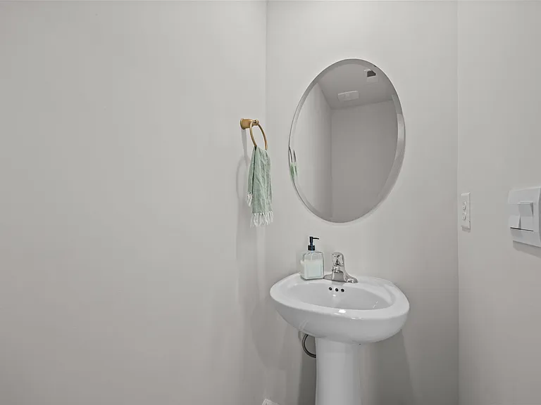 1328 S Wilshire Ct — Photo 16