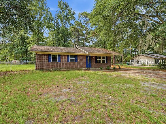 2nd image of 195 Bay Pines Rd