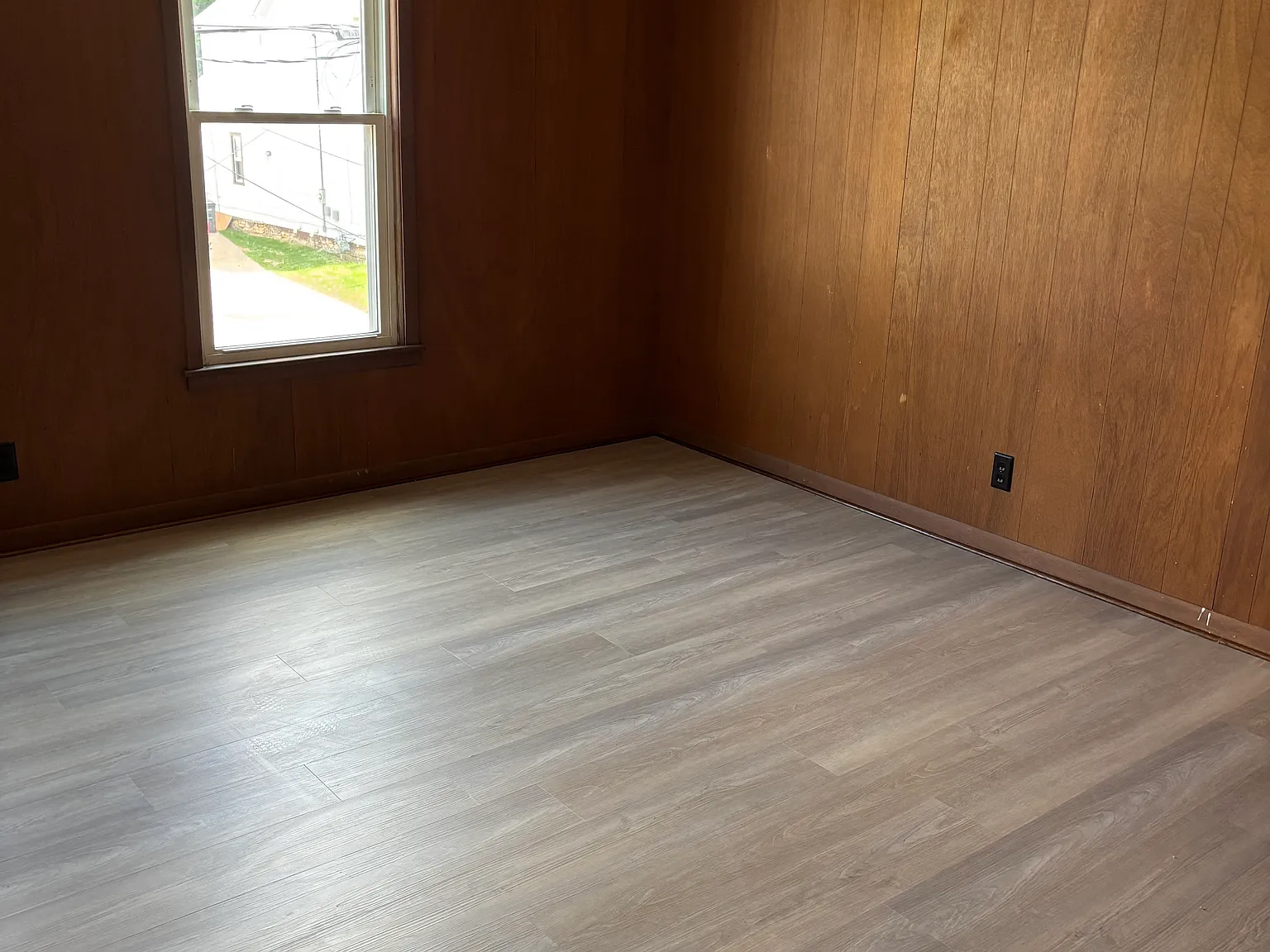 2 bed, 1.5 bath, 1238 sqft, $1,050 — Photo 3