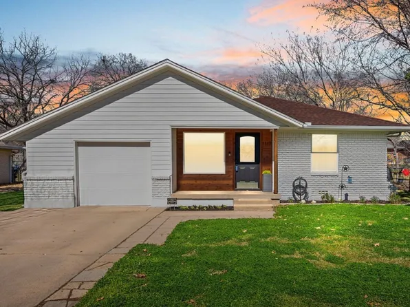 1117 Laguna Dr, Denton, TX 76209