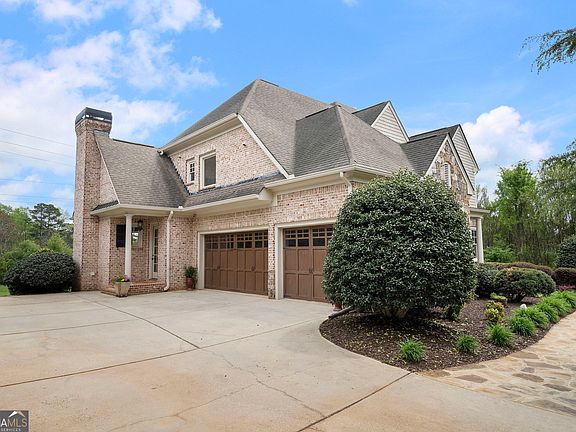 3rd image of 15823 Winterfield Way