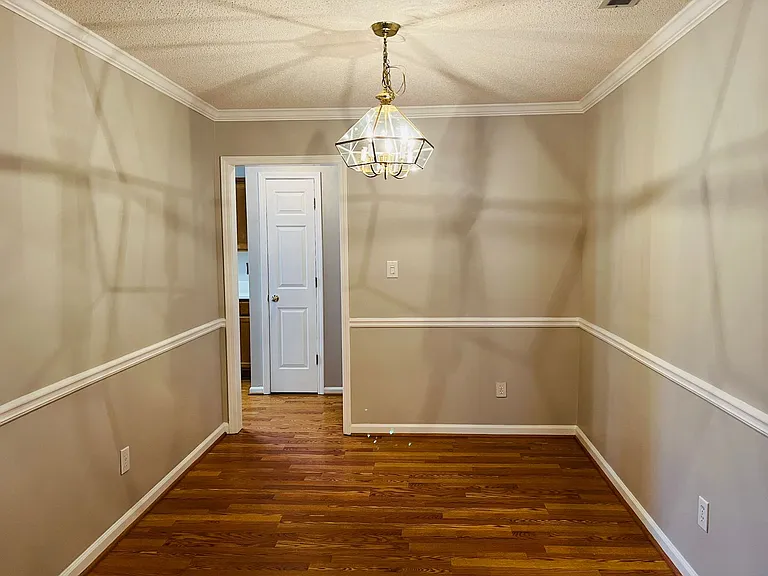155 Woodstream Way — Photo 7