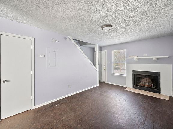3rd image of 3204 McLean St APT D