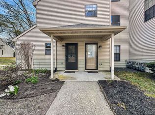 202 Pine Meadow Ct, Jackson, NJ