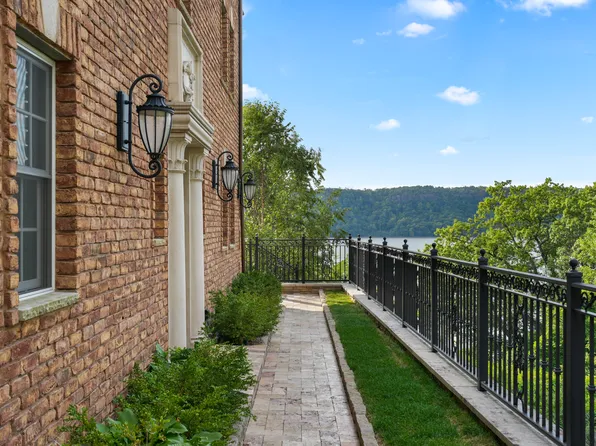 3061 Scenic Place image 35 of 40