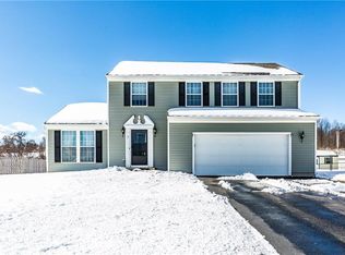7 Sun Meadows Way, Baldwinsville, NY 13027