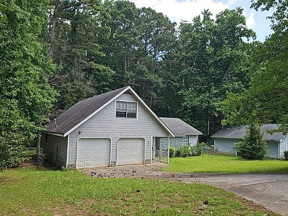 3rd image of 489 Independence Dr