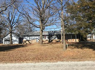 9868 Queens Lace Dr, Neosho, MO 64850